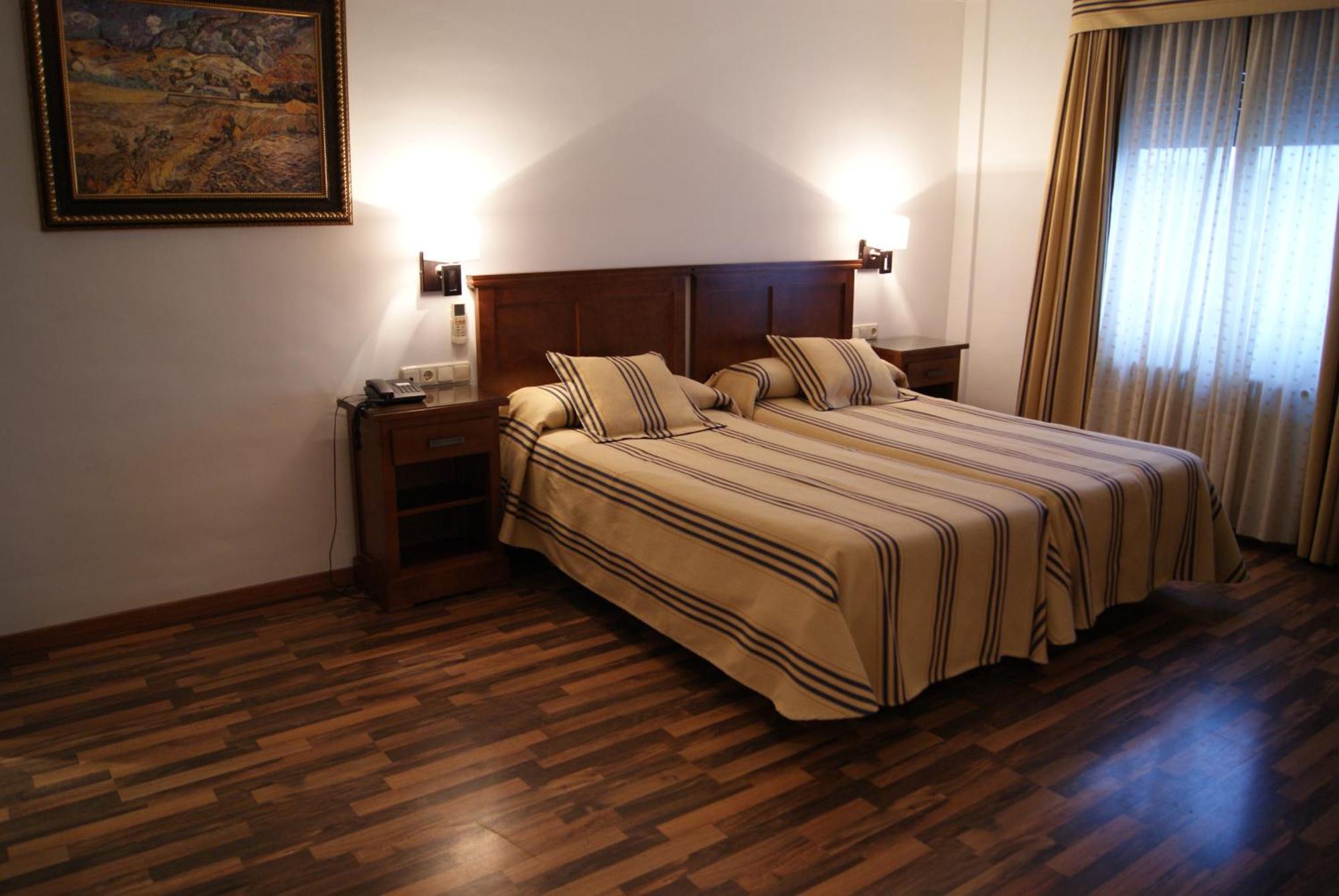 Hotel Mulhacen Гуадіс Номер фото
